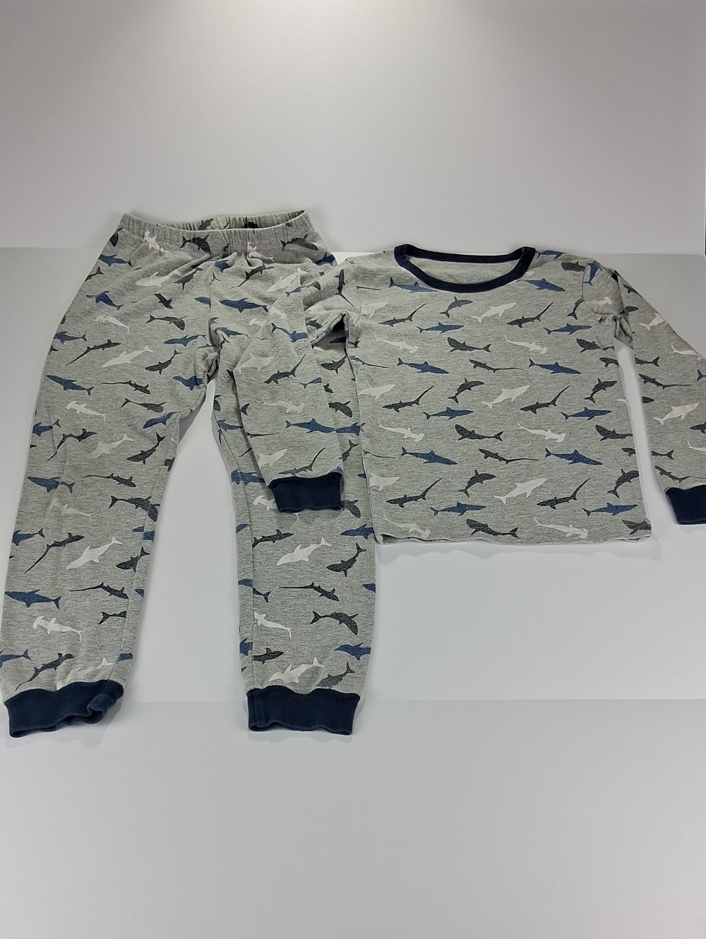 Boys Shelry Grey Shark-Print Pajama Set Size 7 with Navy Trim